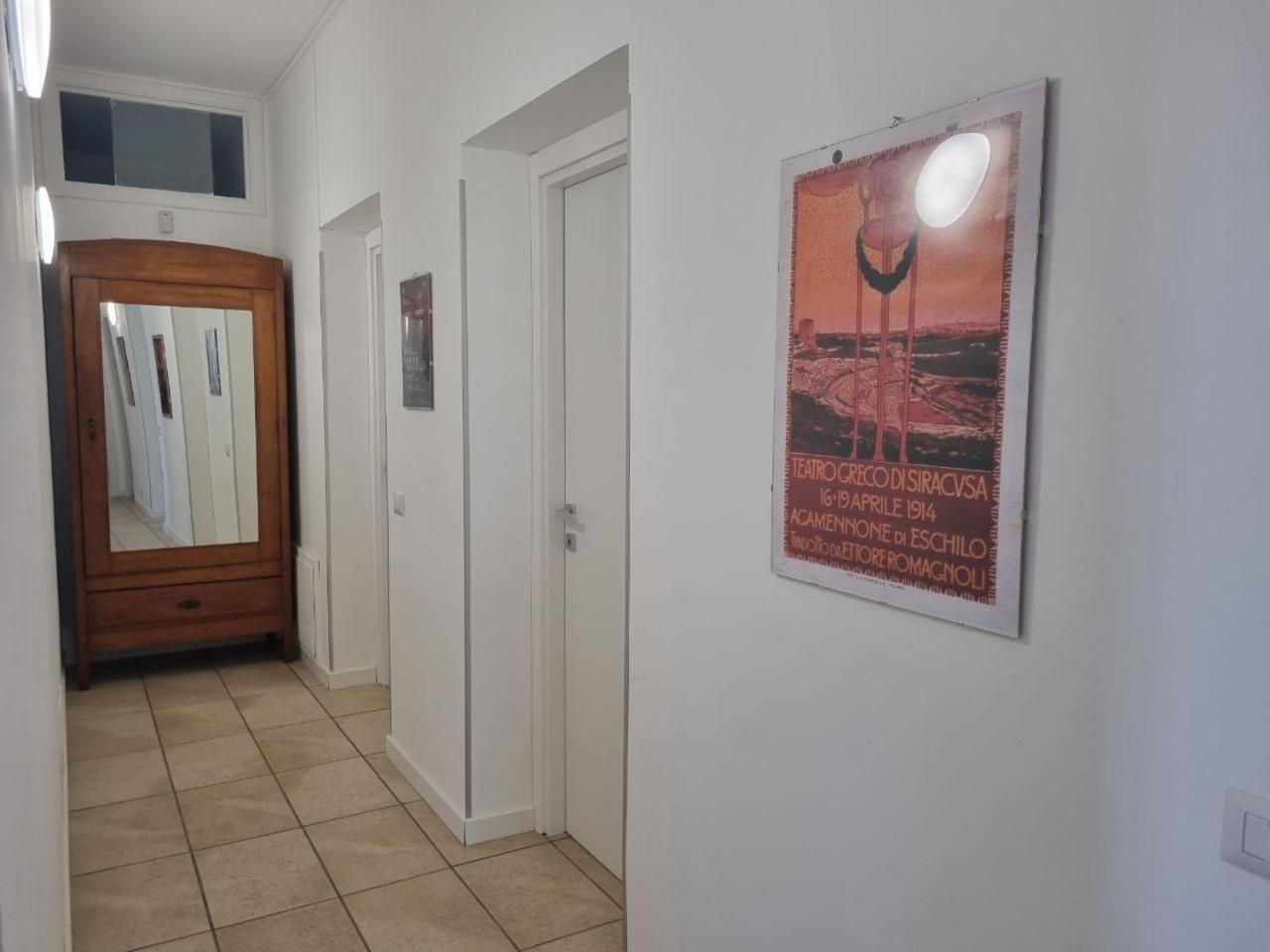 Accogliente Villa Con Piscina Caltagirone Exterior photo